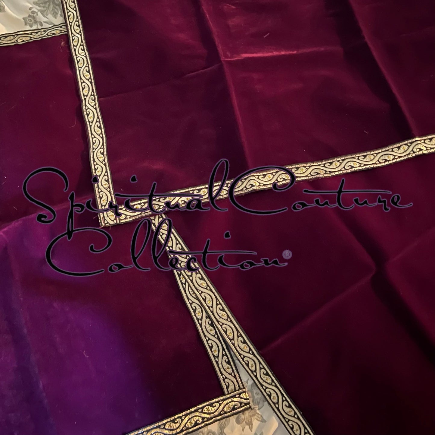 Altar/Divination/Tarot velvet cloth. By Spiritual Couture Collection®️LLC